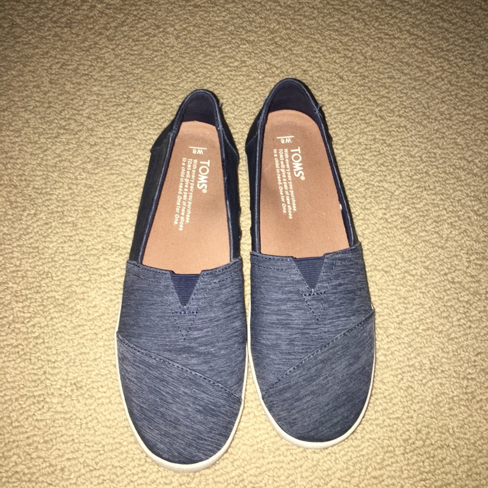 Toms